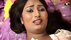 Desi bhabi aur Thumb