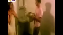 Aunty In Bathroom Seduces Servant For Fun and mast Thumb