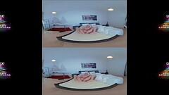 Merry Masturbation - Watch Her Orgasm in Virtual Reality! Thumb